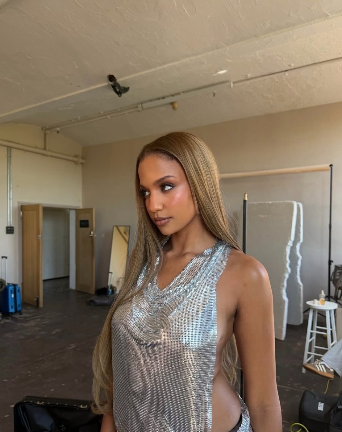 Knowles worn on set